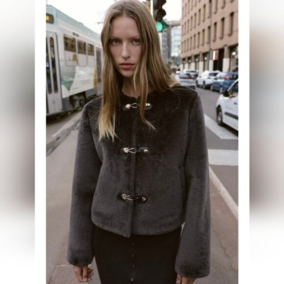 Zara Faux Fur Jacket With Fireman Claps NWR - Picture 14 of 15